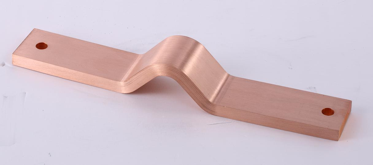 Laminated busbar